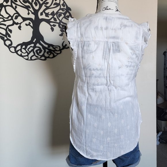 Old Navy Linen-Like Sheer Embellished Lightweight Sleeveless Blouse Tank Tee - Picture 4 of 8